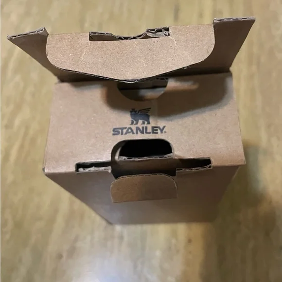 Two Stanley Vacuum Flask Insulated Stainless Steel Drink Through Lid 1New/1 Used - Picture 3 of 5